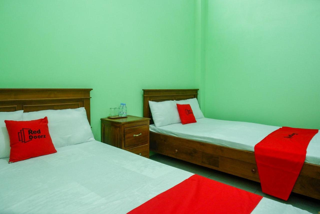 Reddoorz Syariah Near Monumen Jogja Kembali Ξενοδοχείο Kejayan Εξωτερικό φωτογραφία