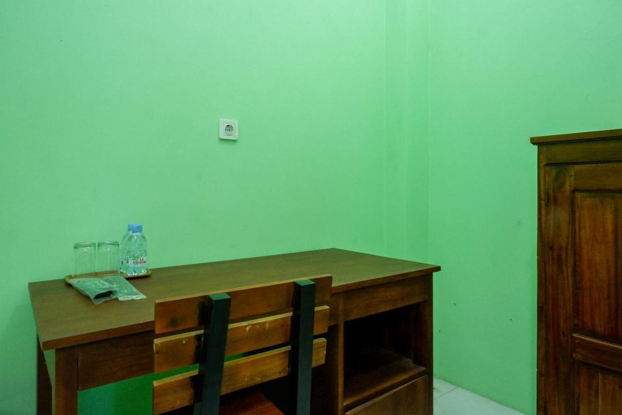 Reddoorz Syariah Near Monumen Jogja Kembali Ξενοδοχείο Kejayan Εξωτερικό φωτογραφία