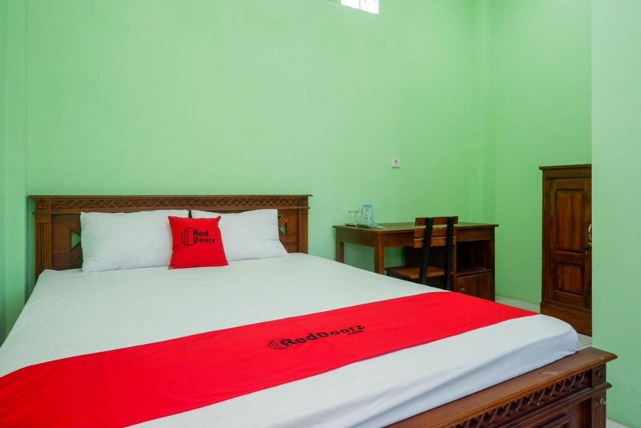 Reddoorz Syariah Near Monumen Jogja Kembali Ξενοδοχείο Kejayan Εξωτερικό φωτογραφία